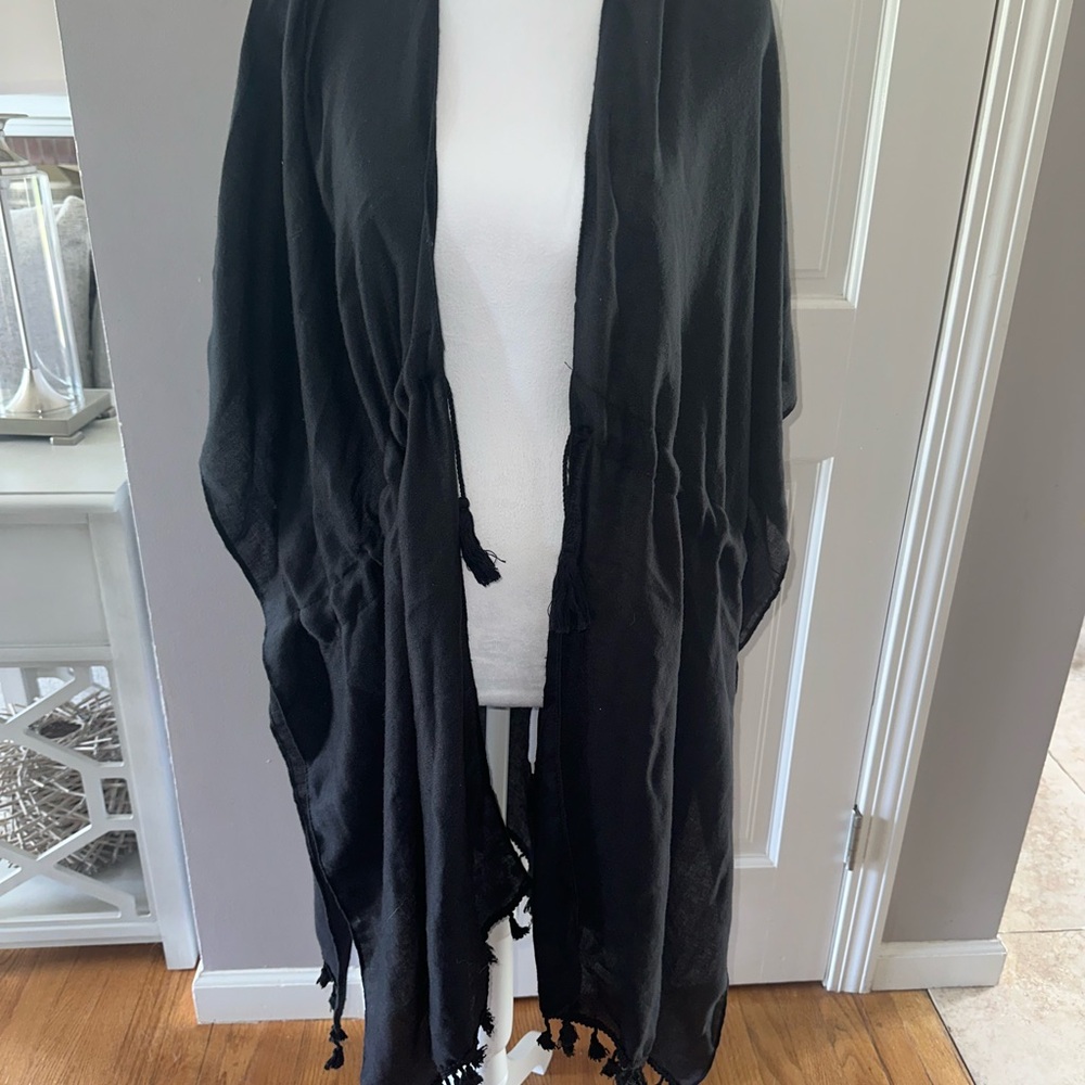 Kendall & Kylie Black beach cover Elegant Versatile Design